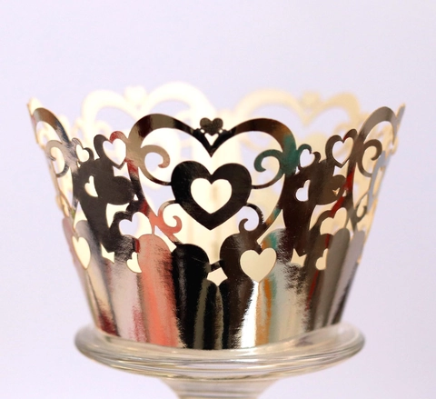 Laser Cut Hollow Heart Pattern Cupcake Wrappers Pearlescent Paper Muffin Cup Decorative Border For Wedding Birthday Party