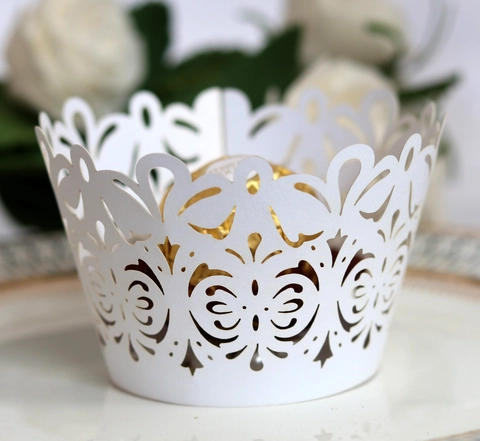 Eleganti Involucri per Cupcake con Farfalle Intagliate al Laser in Carta Perlata Decorazione per Torte per Matrimonio Compleanno
