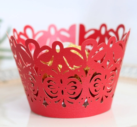 Contours de Cupcake Découpés au Laser Papier Perlé Évidé Motif Floral Papillon Dentelle pour Décoration de Mariage Anniversaire