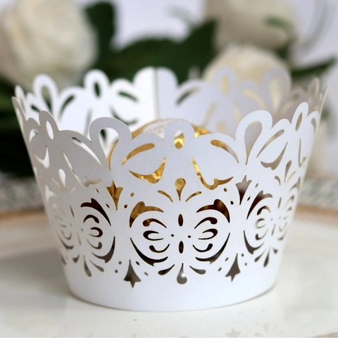 Envoltorios para Cupcakes Calados por Láser de Papel Perlado con Patrón de Enredadera y Mariposa para Decoración de Pasteles de Boda