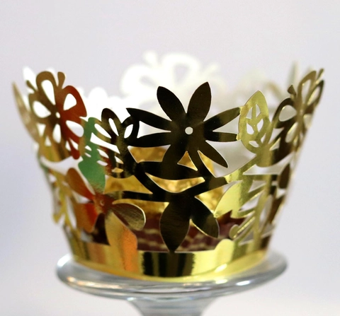 Laser Cut Flower Cupcake Wrappers Hollow Out Pearlescent Paper Cake Decoration For Wedding Birthday Party Table Ornament