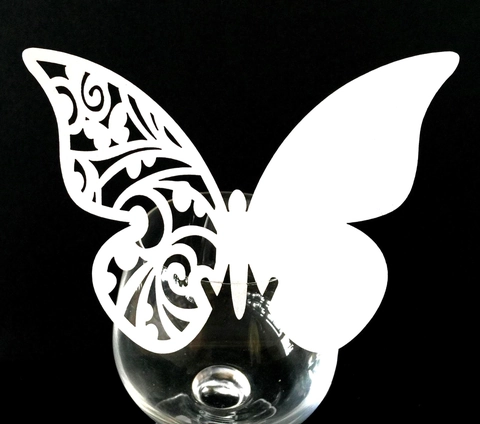 Laser Cut Butterfly Place Cards 3D Hollow Pearlescent Paper Wine Glass Decor For Wedding Party Banquet Table Decoration