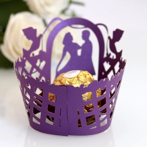 Lasergeschnitten Hochzeit Muffin-Banderole Hohle Pappe Kuchen Liner Braut Und Bräutigam Silhouette Party Dekoration Für Empfang Feier