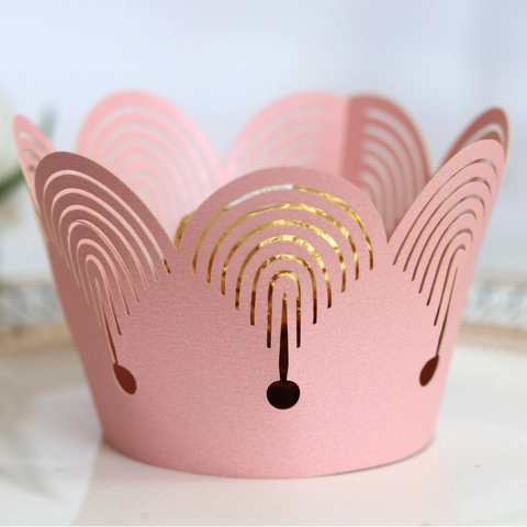Laser Cut Hollow Cupcake Wrappers Crown Pearlescent Paper Cake Decorating Wraps For Wedding Birthday Party Favors Decoration