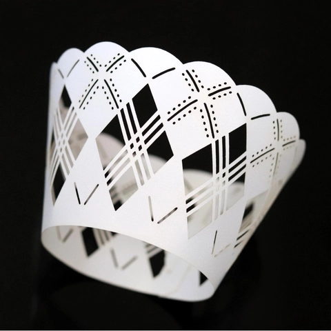 Lasergeschnittene Papier Cupcake-Förmchen Ausgehöhltes Design Elegant Perlpapier Tortendeko Für Hochzeit Geburtstag Party Babyparty Dekor
