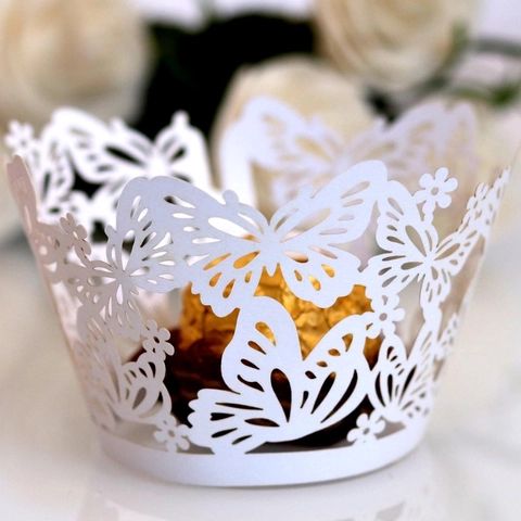 Elegante Involucro per Cupcake in Carta Intagliata a Laser con Farfalle Decorativo Pizzo per Matrimonio Compleanno Festa Decorazione