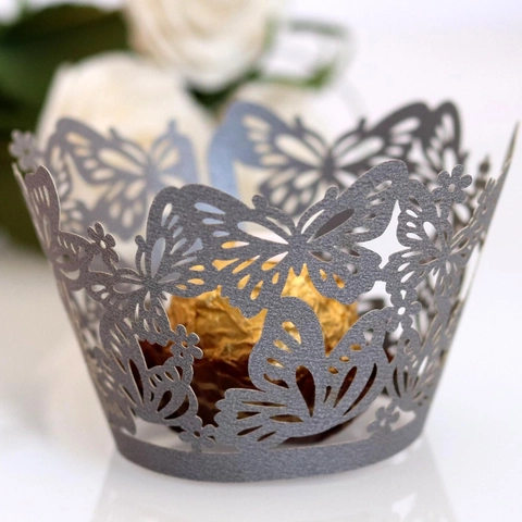 Elegante Involucro per Cupcake in Carta Intagliata a Laser con Farfalle Decorativo Pizzo per Matrimonio Compleanno Festa Decorazione