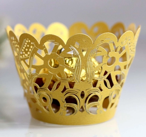 Laser Cut Hollow Out Cupcake Wrappers Pearlescent Paper Cake Decor Lace Border For Wedding Party Banquet Celebration Decor