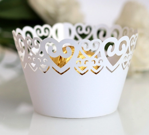 Involucri per Cupcake con Pizzo a Cuore Tagliati al Laser Carta Perlata per Torte Decorazioni per Matrimonio Compleanno Festa