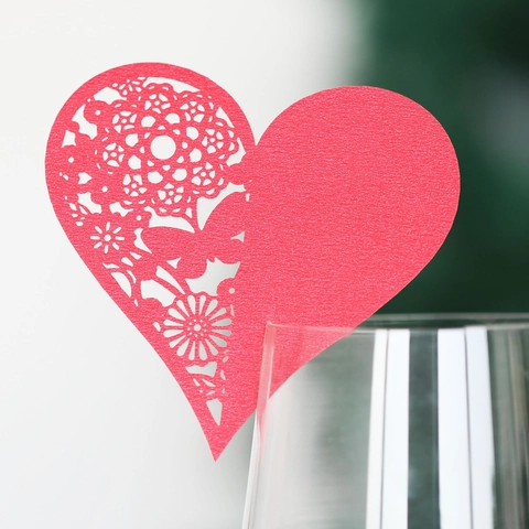 Segnaposto per Calice a Forma di Cuore Traforati al Laser in Carta Perlata per Decorazione Tavolo Matrimonio Compleanno Festa
