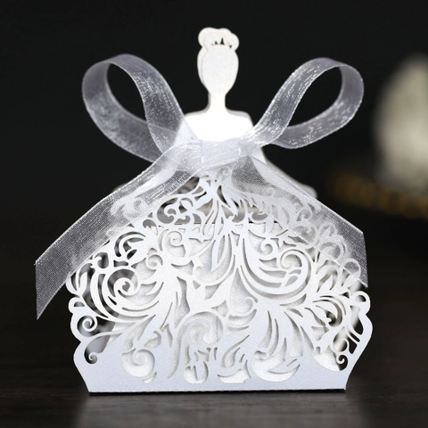 Elegant Laser Cut Princess Dress Shape Candy Box With Ribbon Hollow Floral Pearlescent Paper Favor Gift Box For Wedding Birthday Party