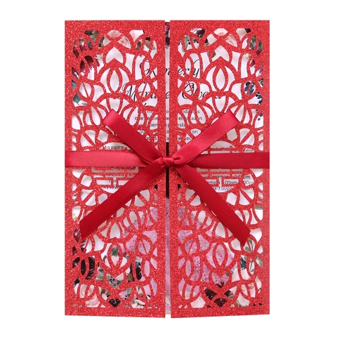 Eleganti Biglietti d'Invito per Matrimonio Taglio Laser Carta Perlata Rossa Design Floreale Cavo Con Fiocco Buste per Festa