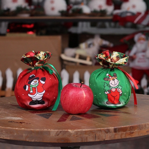 Christmas Cartoon Printed Drawstring Gift Bags Santa Snowman Reindeer Bear Candy Apple Packing Pouches Xmas Party Decorations