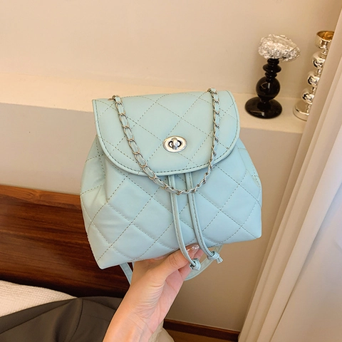 Mini Sac à Dos Matelassé pour Femmes en Cuir PU Chaîne Losange Sac à Bandoulière Petit Sac à Fermoir Tourniquet Style Coréen Mode