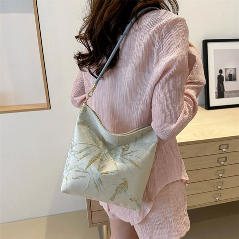 Bolso de Hombro para Mujer Tela PU Jacquard Bordado Mariposa Hoja de Bambú Patrón Bolso de Axila Moda Bolso de Mano Daily Crossbody