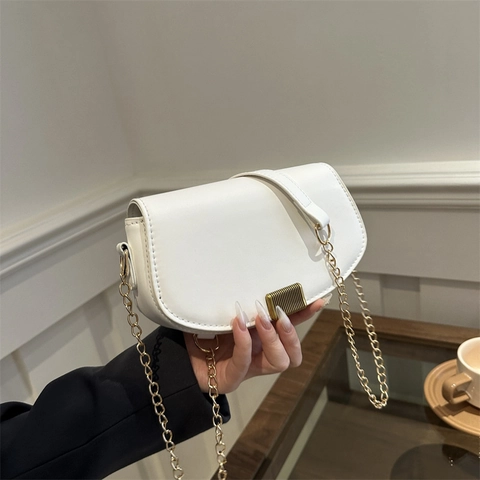 Bolso de Silla en Cuero PU Retro Elegante Cierre Nervado Correa de Cadena Color Sólido Bolso de Axila para Mujer