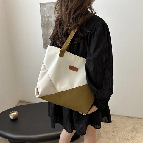 Sac Fourre-tout en Cuir PU à Blocs de Couleurs Géométriques pour Femmes Sac à Bandoulière Décontracté de Grande Capacité