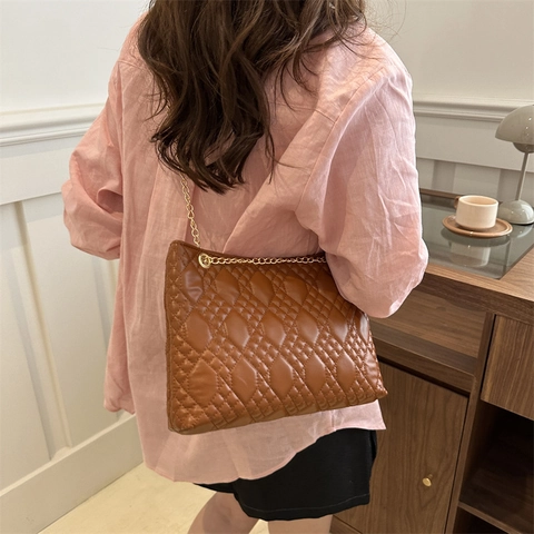 Women Fashion Rhombic Quilted Tote Bag PU Leather Large Capacity Chain Shoulder Bag Summer Casual Commuting Solid Color Quilted Handbag