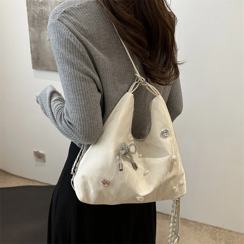 Bolso de Hombro de Cuero PU Plisado para Mujer Con Decoración de Lazo de Mariposa de Estrás y Perla Artificial Bolso Tote