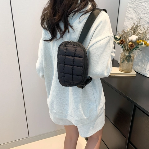 Women's Casual Quilted Cotton Crossbody Bag Puffy Checker Pattern Chest Bag Fashion Small Shoulder Bag With Adjustable Strap