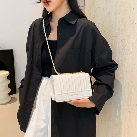 Damen Fashion PU Leder Vertikal Gesteppt Ketten Schultertasche Elegant Minimalistisch Umhängetasche Kleine Quadratische Tasche Handtasche