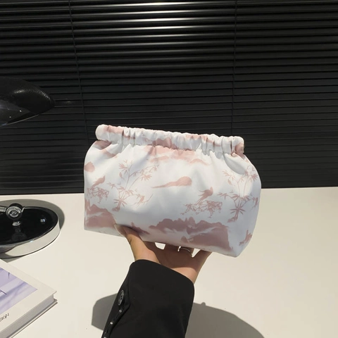 Borsa Pochette a Nuvola con Stampa Paesaggio a Inchiostro Cinese da Donna in Morbida Pelle PU Pieghettata Sotto l'Ascella