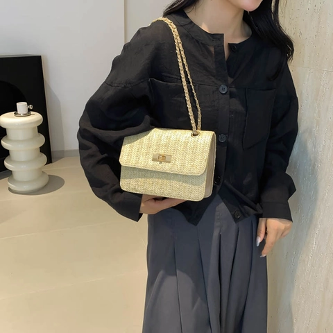 Women Summer Straw Woven Chain Shoulder Bag Fashion Square Flap Crossbody Bag Bohemian Beach Vacation Small Purse Handbag