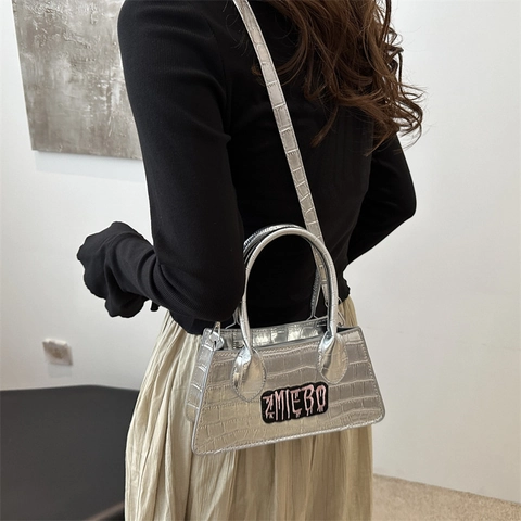 Women's Crocodile Pattern PU Leather Shoulder Bag With Letter Patch Embroidery Sweet Cool Small Crossbody Tote Square Bag