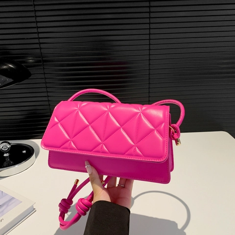 Women Quilted Shoulder Bag PU Leather Rhombic Pattern Small Square Crossbody Bag With Knotted Strap Flap Closure Fashion Casual Handbag