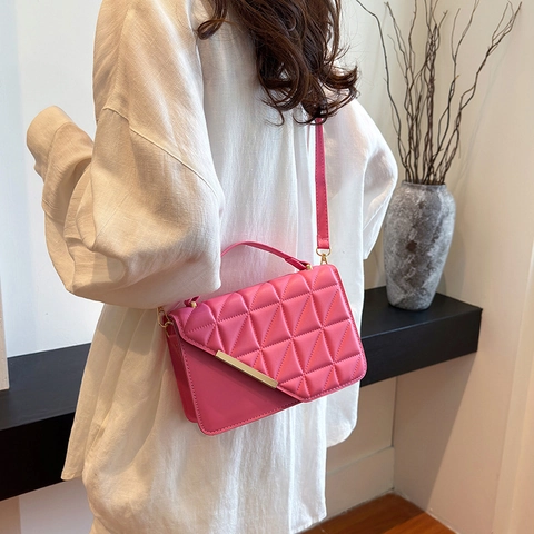 Fashionable Quilted Rhombus PU Leather Small Square Bag For Women Urban Shoulder Crossbody Handbag With Metal Bar Decor