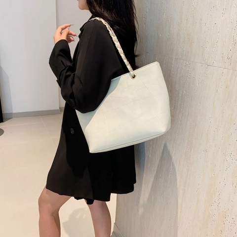 Sac Fourre-tout en Cuir PU Patchwork Géométrique Vintage Grande Capacité Bandoulière Chaîne Femme Sac à Épaule Chic Décontracté