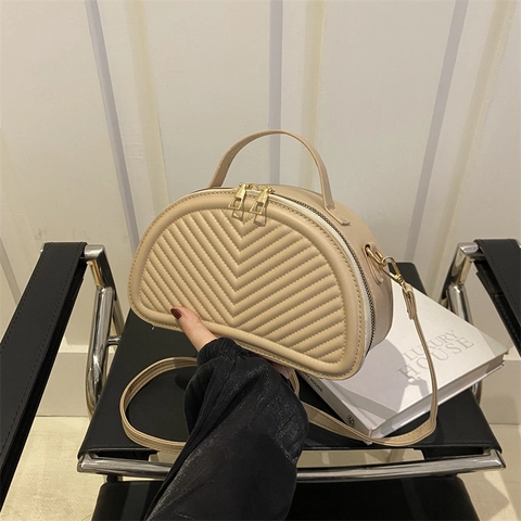 Women Fashion Half Moon Shoulder Bag Chevron Quilted PU Leather Crossbody Bag Simple Urban Small Handbag With Top Handle
