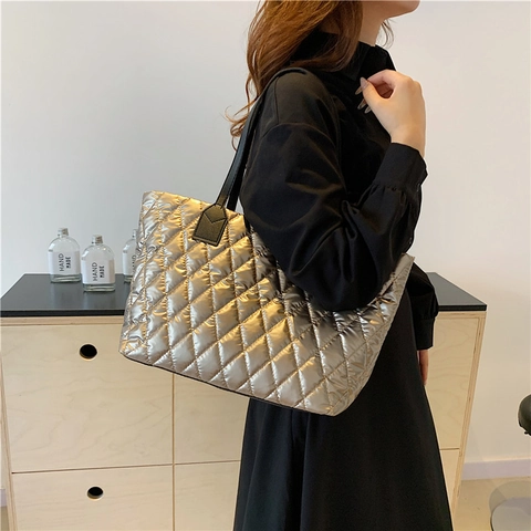 Bolso Tote Acolchado Metálico para Mujer Gran Capacidad Cuero PU Patrón de Rombos Bolso de Hombro Moda Bolso de Mano Casual Trabajo