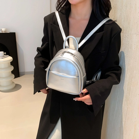 Mini Mochila de Cuero PU Minimalista para Mujer Color Sólido Bolso de Hombro Pequeño Moda Daypack Estilo Streetwear Negro Plateado Rosa