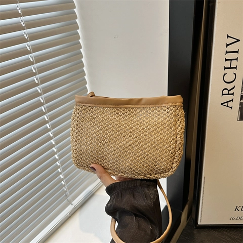 Womens Fashion Straw Woven Shoulder Bag Summer Beach Vacation Crossbody Bag Minimalist Square Purse With PU Leather Trim