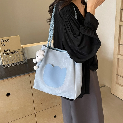 Sac Tote en Cuir PU Grande Capacité Style Coréen Avec Bandoulière Tressée Patch Tulipe pour Femmes Sac à Épaule Casual