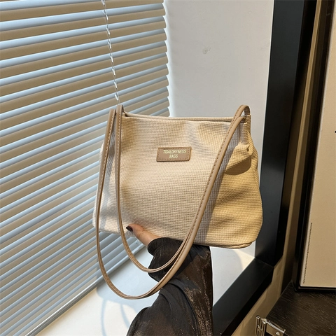 Sac Fourre-Tout Femme Style Coréen Minimaliste en Cuir PU Grande Capacité Sac à Épaule Texture Gaufre Avec Pendentif Nuage