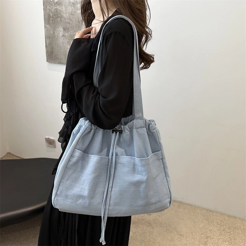 Large Denim Tote Bag For Women Casual Pleated Drawstring Shoulder Bag Front Pockets Minimalist Solid Color Commuter Bag