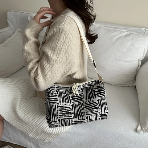 Women Fashion Jacquard Fabric Tote Bag Geometric Stripe Large Capacity Shoulder Bag With Adjustable Wide Strap Casual Crossbody Bag