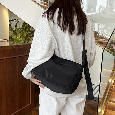 Borsa a Tracolla in Nylon da Donna Grande Capacità Impermeabile Leggera Casual a Forma di Raviolo Tote Bag alla Moda per Viaggio