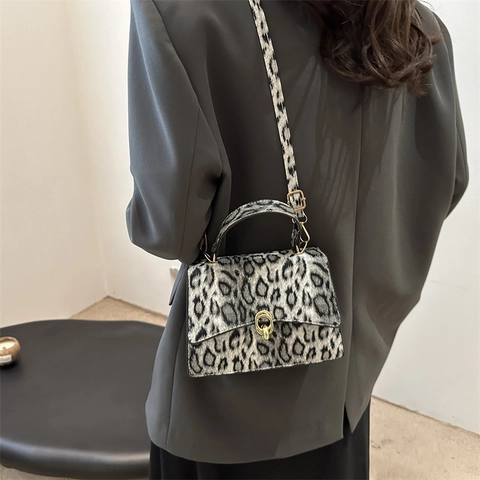 Borsa a Spalla in Pelle PU con Stampa Leopardata alla Moda per Donna Borsa a Tracolla Piccola Quadrata con Chiusura