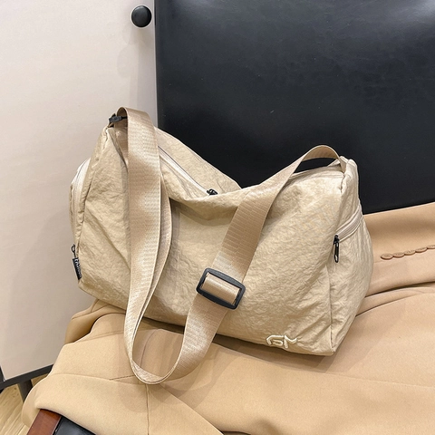 Urban Minimalist Nylon Large Capacity Shoulder Bag For Women Lightweight Crinkle Fabric Casual Crossbody Bag Fashion Handbag