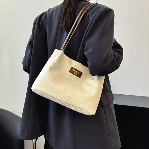 Bolso Tote de Moda para Mujer con Textura de Gofre con Colgante de Nube Cuero PU Grande para Viaje Diario Casual