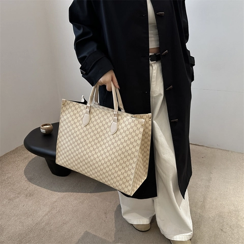 Borsa Tote da Donna Vintage con Stampa Monogramma Grande Capacità Moda Semplice in Pelle PU Borsa a Mano per Pendolarismo a Spalla