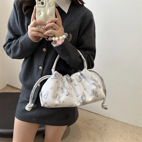 Bolso de Axila Plisado con Estampado de Mariposa de Estilo Chino para Mujer Cuero PU con Cordón Bolso de Hombro de Diseño Individual de Tendencia