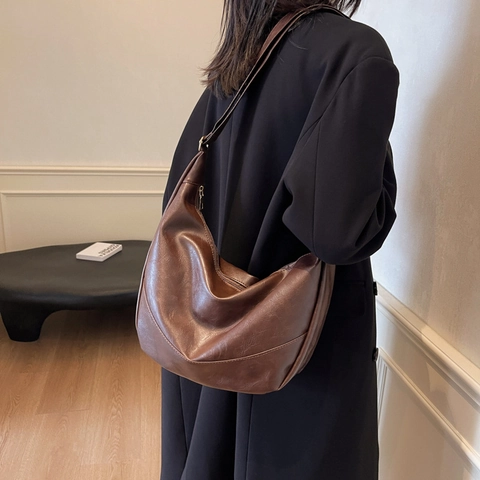 Women Retro PU Leather Large Capacity Hobo Bag Simple Solid Color Shoulder Tote Crescent Underarm Daily Casual Handbag