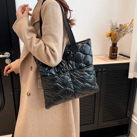 Metallic Quilted Puffer Tote Bag Metallic Cotton Padded Large Capacity Shoulder Bag Casual Urban Minimalist Handbag Women