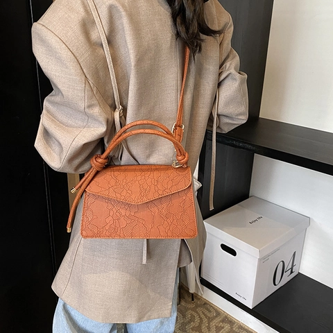 Mode Damen Spitze Floral Texturierte PU Leder Schultertasche Eleganter Geknoteter Griff Kleine Quadratische Umhängetasche Minimalistisch