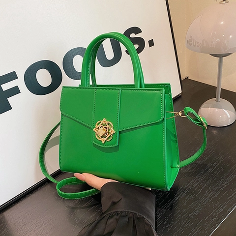 Bolso de Hombro Estructurado de Cuero PU para Mujer Gran Capacidad Estilo Retro Bolso de Mano Cruzado Con Hebilla de Flor Diario