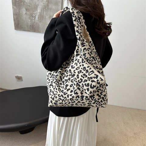 Bolso Tote de Nylon con Estampado de Leopardo con Bolsa Pequeña Bolso de Hombro de Gran Capacidad para Mujer Estilo Urbano Casual